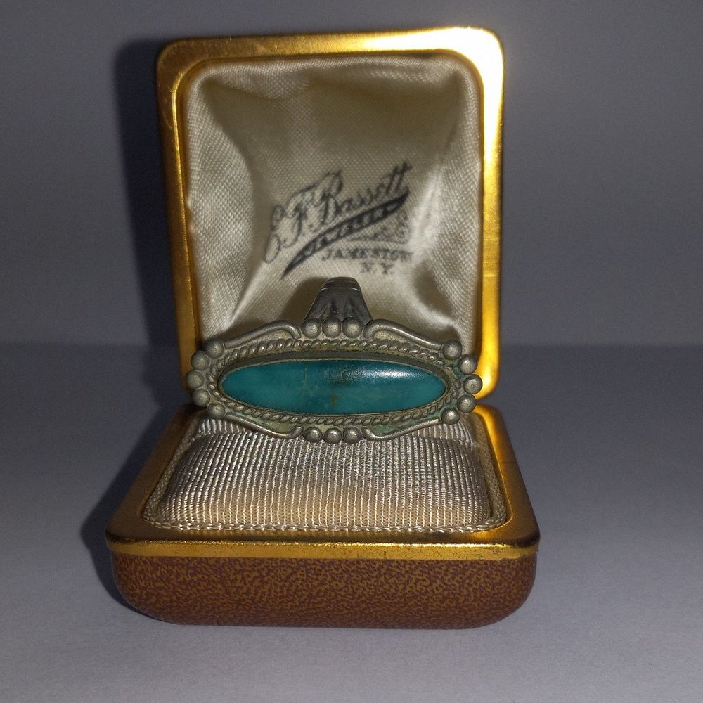 Antique Navajo Silver Ring with Long Turquoise Gemstone - Picture 6 of 6